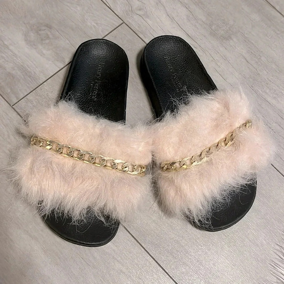 Furry Chain  Slip On Sandal, Size 40 - Picture 1 of 9